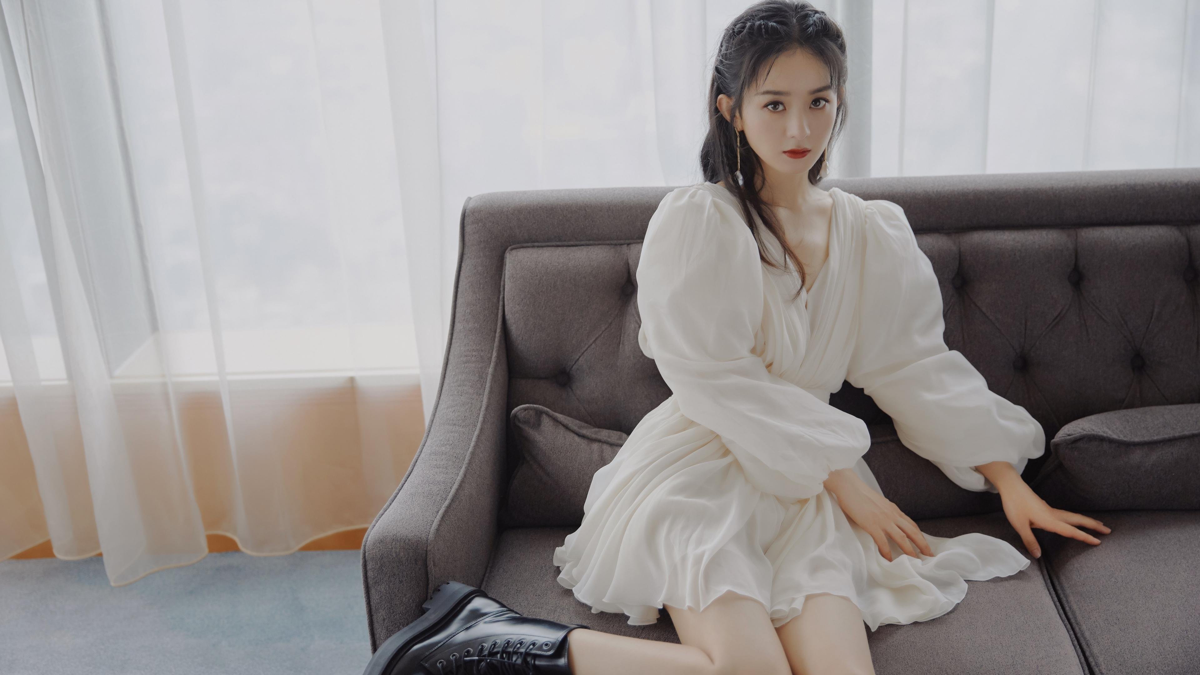 开云体育平台APP-铁蹄下的蓝焰，当阿圭罗成为多特蒙德黄色浪潮的熄灯人