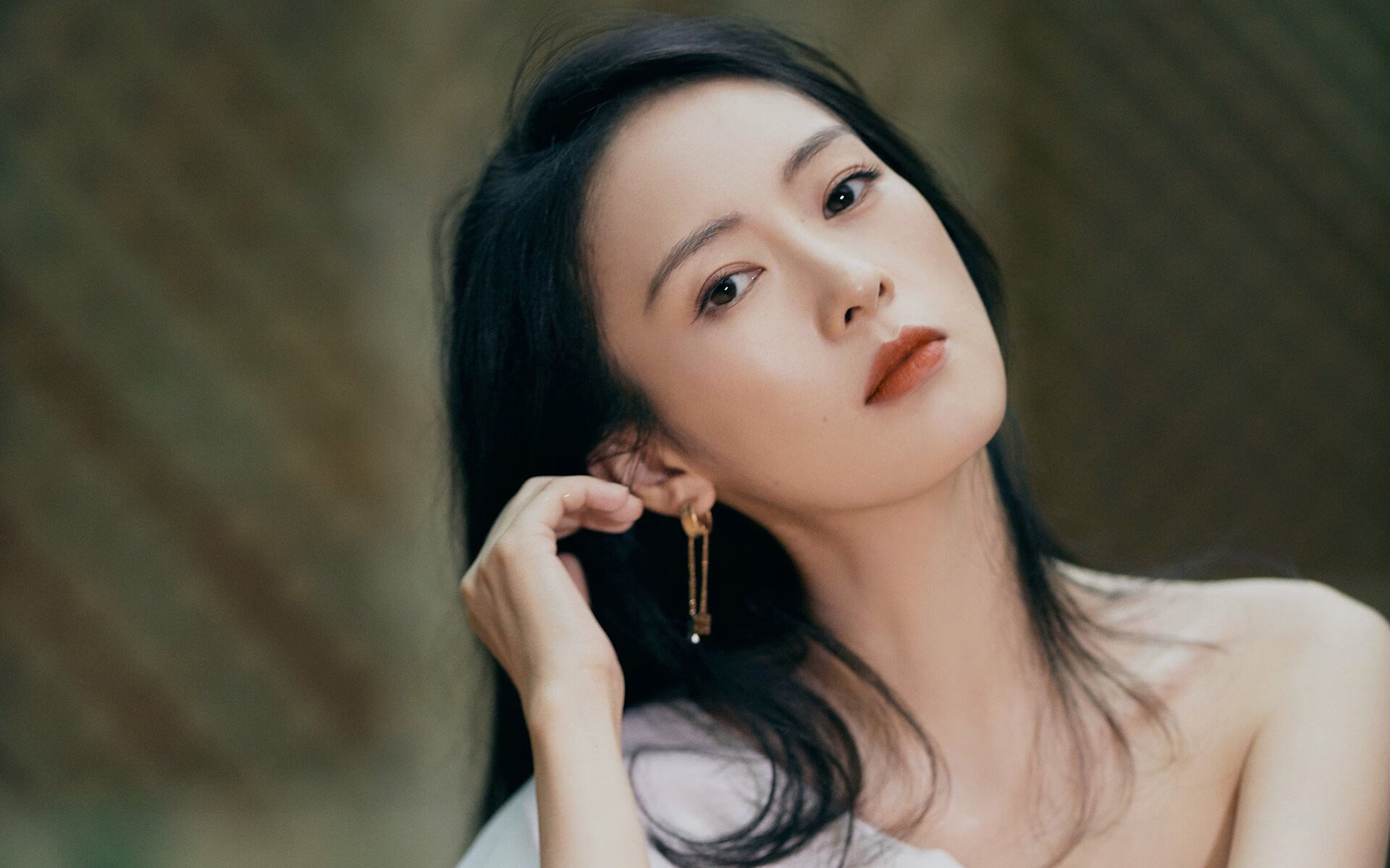 开云体育登录-中场交响诗，京多安如何主宰比赛走向，巴黎压哨击碎乌克兰的坚韧防线