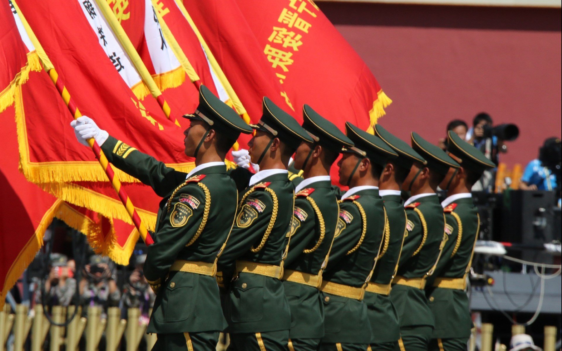 东方铁壁与亚平宁之矛,奥斯梅恩一剑封喉,意大利在2026世界杯B组的唯一生存法则